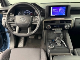 Toyota Tacoma 4WD SR5 Double Cab 5' Bed AT (Natl) 2026