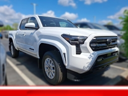 Toyota Tacoma 4WD SR5 Double Cab 6' Bed AT (Natl) 2026