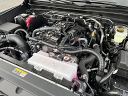 Toyota Tacoma 4WD SR5 Double Cab 6' Bed AT (Natl) 2026