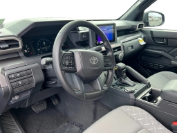 Toyota Tacoma 4WD SR5 Double Cab 6' Bed AT (Natl) 2026