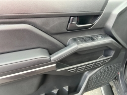 Toyota Tacoma 4WD SR5 Double Cab 6' Bed AT (Natl) 2026