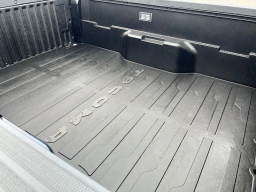 Toyota Tacoma 4WD SR5 Double Cab 6' Bed AT (Natl) 2026
