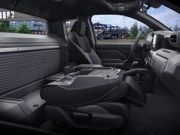 Toyota Tacoma 2WD SR5 XtraCab 6' Bed AT (Natl) 2026