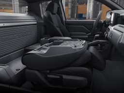 Toyota Tacoma 2WD SR5 XtraCab 6' Bed AT (Natl) 2026