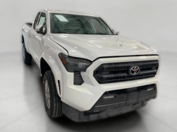 Toyota Tacoma 2WD SR5 XtraCab 6' Bed AT (Natl) 2026