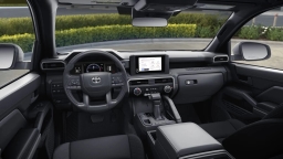 Toyota Tacoma 2WD SR XtraCab 6' Bed AT (Natl) 2026