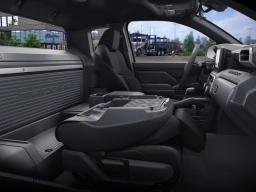 Toyota Tacoma 4WD SR XtraCab 6' Bed AT (Natl) 2026