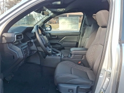 Toyota Tacoma 4WD SR XtraCab 6' Bed AT (Natl) 2026