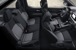 Toyota Tacoma 2WD SR5 Double Cab 6' Bed AT (Natl) 2026