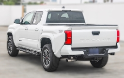 Toyota Tacoma 2WD TRD Sport Double Cab 5' Bed AT (Natl) 2026