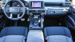 Toyota Tacoma 2WD TRD Sport Double Cab 5' Bed AT (Natl) 2026