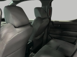 Toyota Tacoma 4WD SR5 Double Cab 5' Bed AT (Natl) 2026