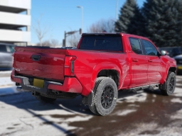 Toyota Tacoma 4WD SR5 Double Cab 5' Bed AT (Natl) 2026