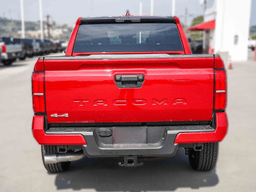 Toyota Tacoma 4WD SR5 Double Cab 5' Bed AT (Natl) 2026