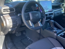 Toyota Tacoma 4WD TRD Off Road Hybrid Double Cab 5' Bed AT (Natl) 2026