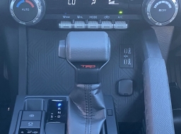 Toyota Tacoma 4WD TRD Off Road Hybrid Double Cab 5' Bed AT (Natl) 2026