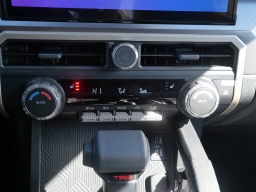 Toyota Tacoma 4WD TRD Off Road Hybrid Double Cab 5' Bed AT (Natl) 2026