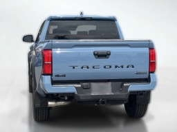 Toyota Tacoma 4WD TRD Off Road Hybrid Double Cab 5' Bed AT (Natl) 2026