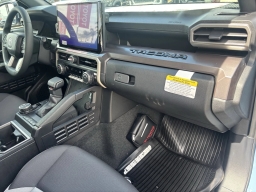 Toyota Tacoma 4WD TRD Off Road Hybrid Double Cab 5' Bed AT (Natl) 2026