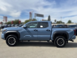 Toyota Tacoma 4WD TRD Off Road Hybrid Double Cab 5' Bed AT (Natl) 2026