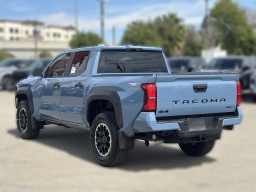 Toyota Tacoma 4WD TRD Off Road Hybrid Double Cab 5' Bed AT (Natl) 2026