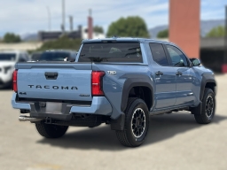 Toyota Tacoma 4WD TRD Off Road Hybrid Double Cab 5' Bed AT (Natl) 2026