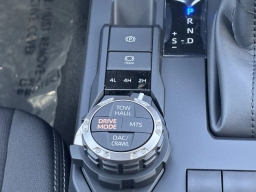 Toyota Tacoma 4WD TRD Off Road Hybrid Double Cab 5' Bed AT (Natl) 2026