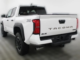 Toyota Tacoma 4WD TRD Off Road Hybrid Double Cab 5' Bed AT (Natl) 2026