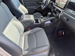 Toyota Tacoma 4WD TRD Off Road Hybrid Double Cab 5' Bed AT (Natl) 2026