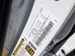 Toyota Tacoma 4WD TRD Off Road Hybrid Double Cab 5' Bed AT (Natl) 2026