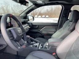 Toyota Tacoma 4WD TRD Pro Hybrid Double Cab 5' Bed AT (Natl) 2026