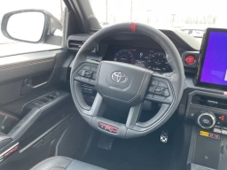 Toyota Tacoma 4WD TRD Pro Hybrid Double Cab 5' Bed AT (Natl) 2026