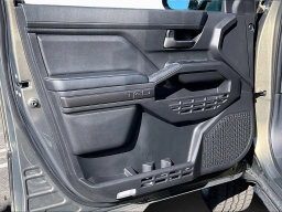 Toyota Tacoma 4WD TRD Off Road Hybrid Double Cab 5' Bed AT (Natl) 2026