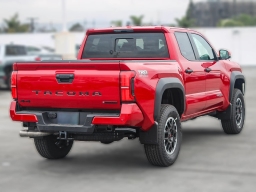 Toyota Tacoma 4WD TRD Off Road Hybrid Double Cab 5' Bed AT (Natl) 2026