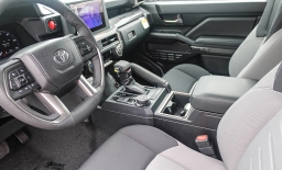 Toyota Tacoma 4WD TRD Off Road Hybrid Double Cab 5' Bed AT (Natl) 2026