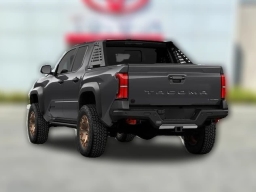 Toyota Tacoma 4WD Trailhunter Hybrid Double Cab 5' Bed AT (Natl) 2026