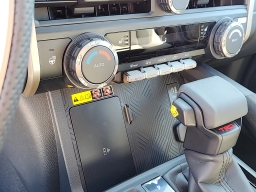 Toyota Tacoma 4WD TRD Off Road Hybrid Double Cab 5' Bed AT (Natl) 2026