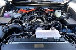 Toyota Tacoma 4WD TRD Off Road Hybrid Double Cab 5' Bed AT (Natl) 2026