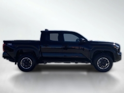 Toyota Tacoma 4WD TRD Off Road Hybrid Double Cab 5' Bed AT (Natl) 2026