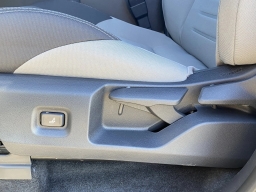 Toyota Tacoma 4WD TRD Off Road Hybrid Double Cab 5' Bed AT (Natl) 2026