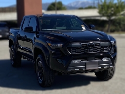 Toyota Tacoma 4WD TRD Off Road Hybrid Double Cab 5' Bed AT (Natl) 2026