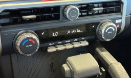 Toyota Tacoma 4WD TRD Off Road Hybrid Double Cab 5' Bed AT (Natl) 2026