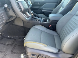 Toyota Tacoma 4WD Trailhunter Hybrid Double Cab 5' Bed AT (Natl) 2026