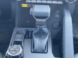 Toyota Tacoma 4WD Trailhunter Hybrid Double Cab 5' Bed AT (Natl) 2026