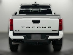 Toyota Tacoma 4WD TRD Off Road Hybrid Double Cab 5' Bed AT (Natl) 2026