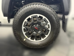 Toyota Tacoma 4WD TRD Off Road Hybrid Double Cab 5' Bed AT (Natl) 2026