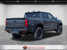 Toyota Tacoma 4WD TRD Pro Hybrid Double Cab 5' Bed AT (GS) 2026