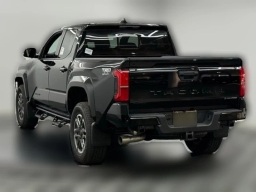 Toyota Tacoma 4WD TRD Sport Hybrid Double Cab 5' Bed AT (Natl) 2026