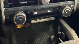 Toyota Tacoma 4WD TRD Off Road Hybrid Double Cab 5' Bed AT (Natl) 2026