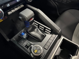 Toyota Tacoma 4WD TRD Off Road Hybrid Double Cab 5' Bed AT (Natl) 2026